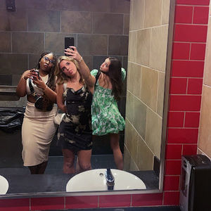 Meet your Posher, Bella